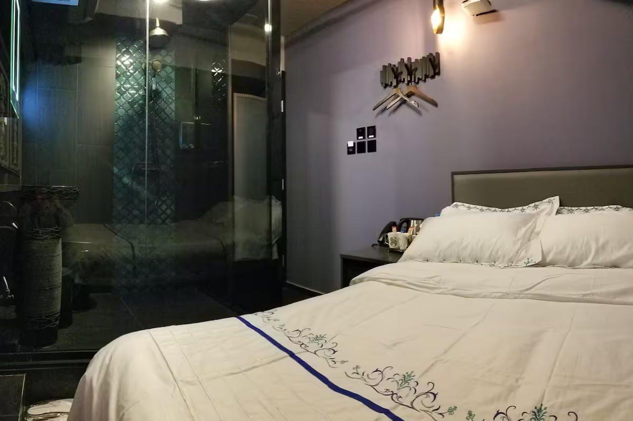 Star City Hotel - Causeway Bay Hong Kong Exterior photo