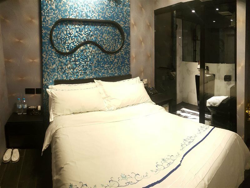 Star City Hotel - Causeway Bay Hong Kong Exterior photo